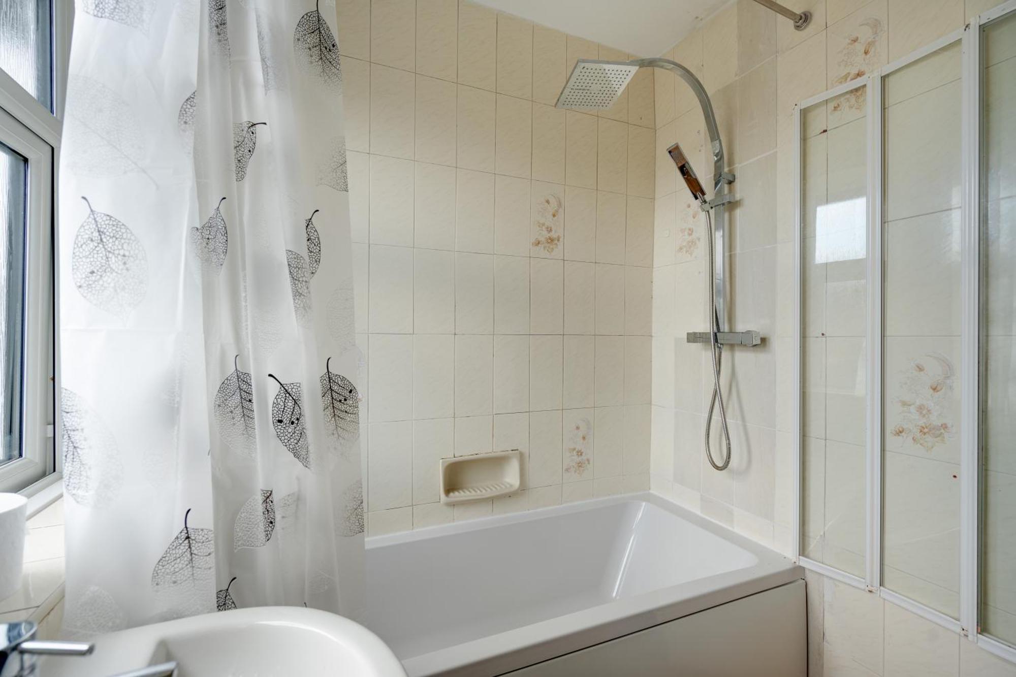 Comfy 3Br Home - Pool Table - Games - Sleeps 8 Манчестър Екстериор снимка
