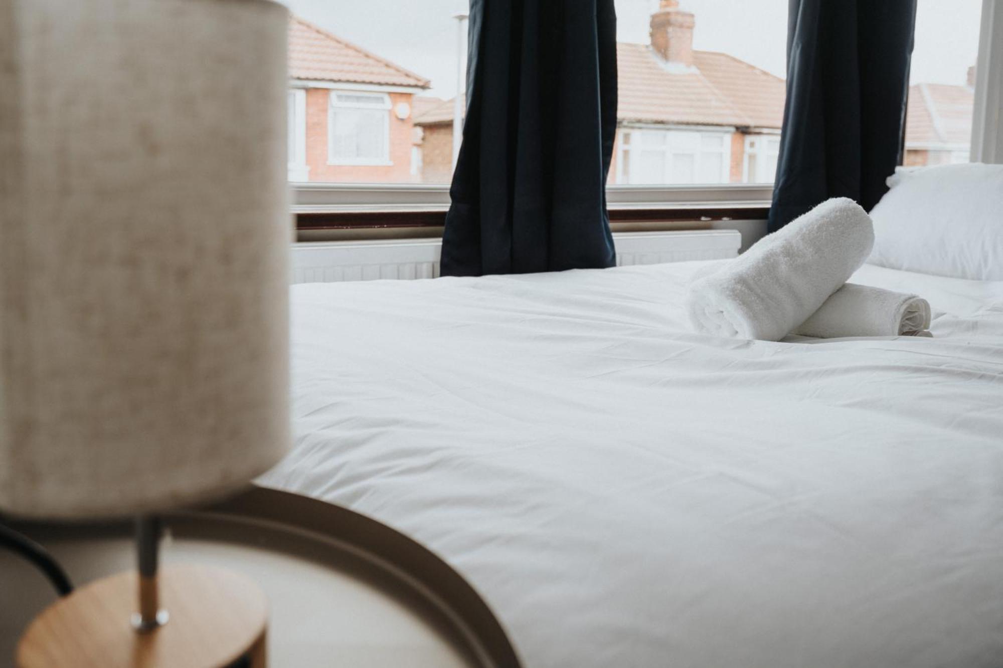 Comfy 3Br Home - Pool Table - Games - Sleeps 8 Манчестър Екстериор снимка